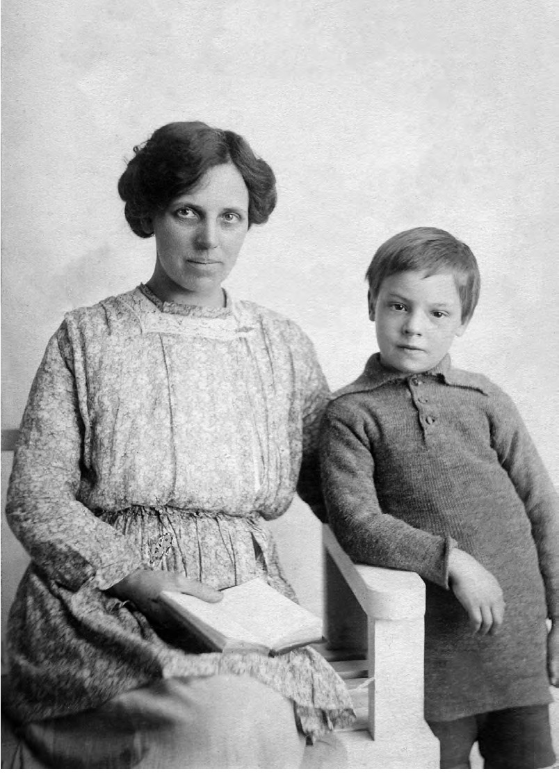 2 Lucy and her son Morris Sunderland March 1918 Frank was an example of the - photo 4