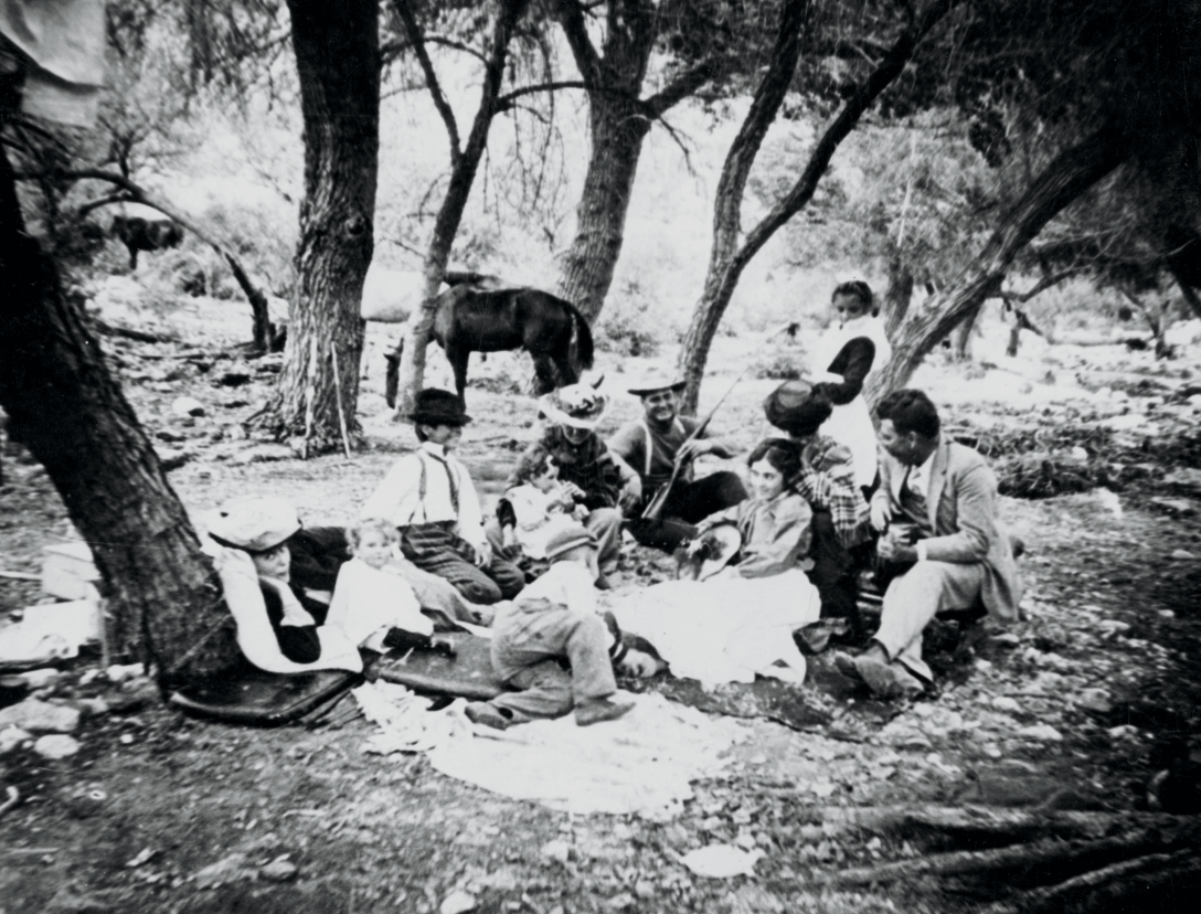 A Ronstadt and Dalton family picnic in the fall of 1903 Lindas grandfather - photo 5