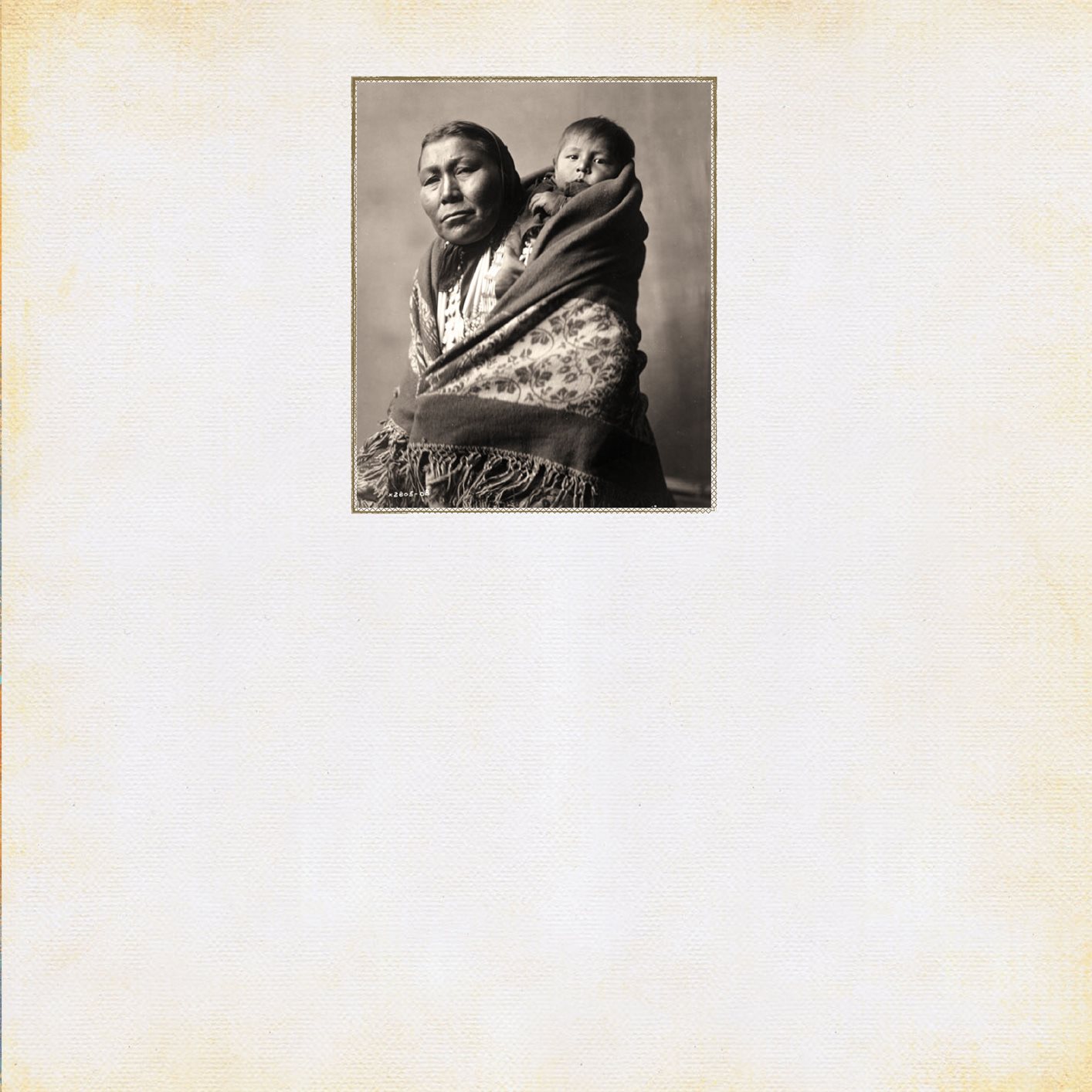 A Hidatsa mother and child photographed around 1908 Buffalo Bird Girl - photo 8