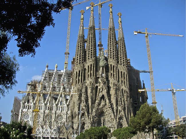 Gaudis Sagrada Familia Madrid Madrid is built around the Manzanares river It - photo 3