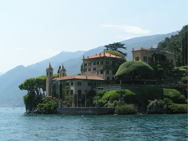 A View from Lake Como Rome Rome is built around the river Tiber Its nickname - photo 3