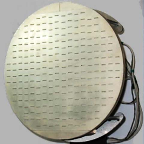 Figure 1-2 A modern microwave array employing slot antenna ignored by both - photo 4