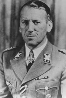 Obergruppenfhrer Ernst Kaltenbrunner Brigadefhrer Walter Schellenberg - photo 9