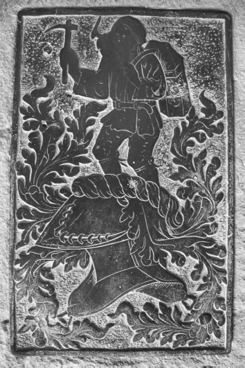 Figure 0FM1 The Forest of Dean Freeminer brass c 14001700 in All Saints - photo 1