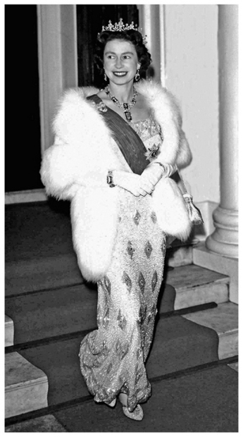 The Queen leaving the Belgian Embassy in London 1963 Reginald Davis MBE - photo 2