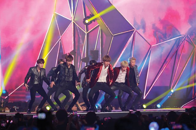 The music competition show vets perform on the MBC Plus X Genie Music Awards in - photo 10