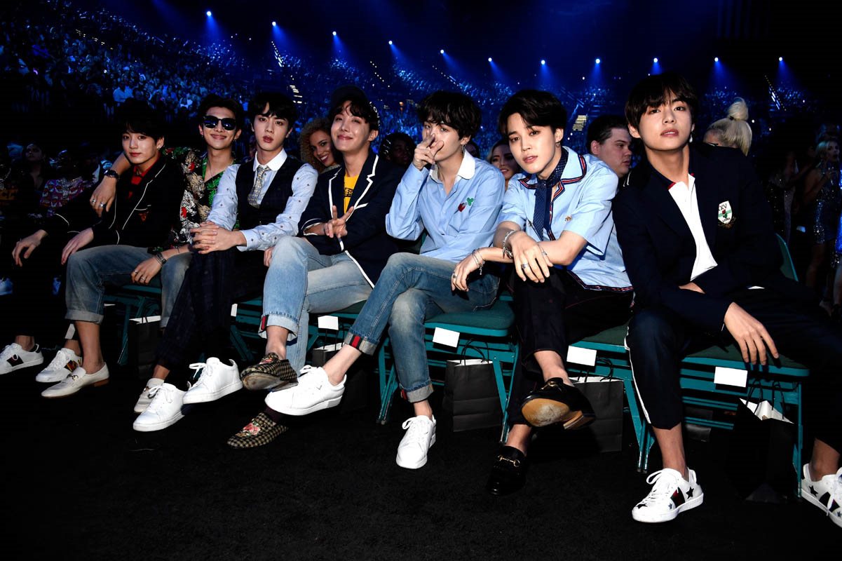 BTS backstage at the 2018 BBMAs The septet has been experiencing a lot of big - photo 5