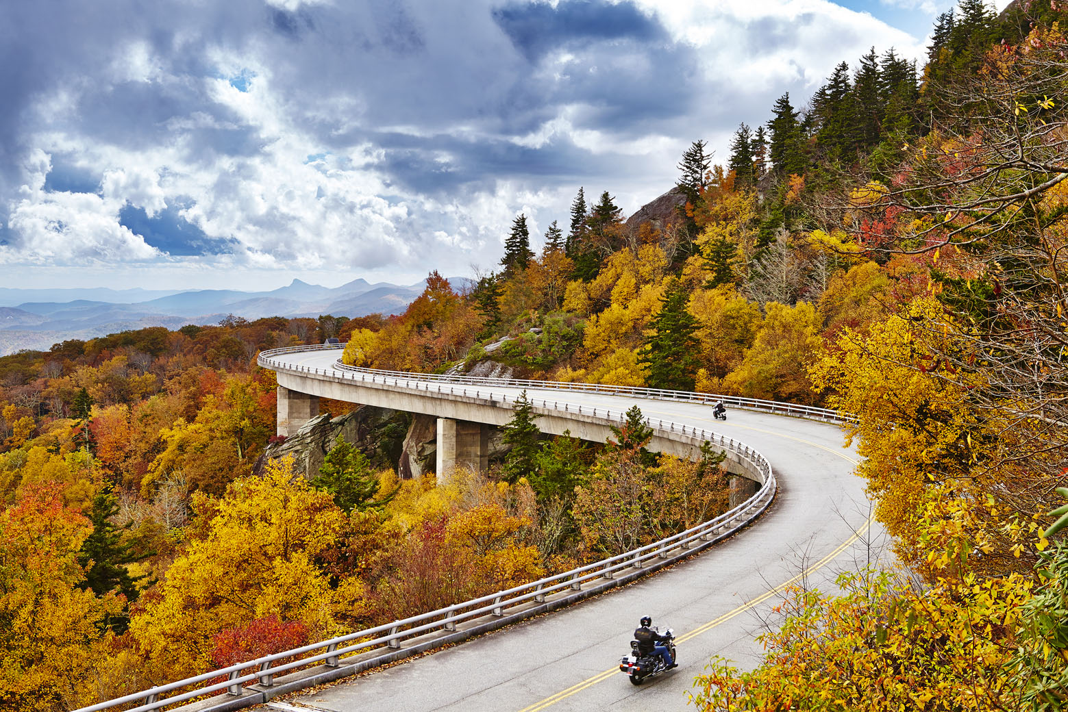 Linn Cove Viaduct MATT MUNRO LONELY PLANET Best Scenic Roads US 13 This - photo 9