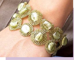 Beautiful Beaded Jewelry for Beginners 25 Rings Bracelets Necklaces and Other Step-by-Step Projects - photo 10