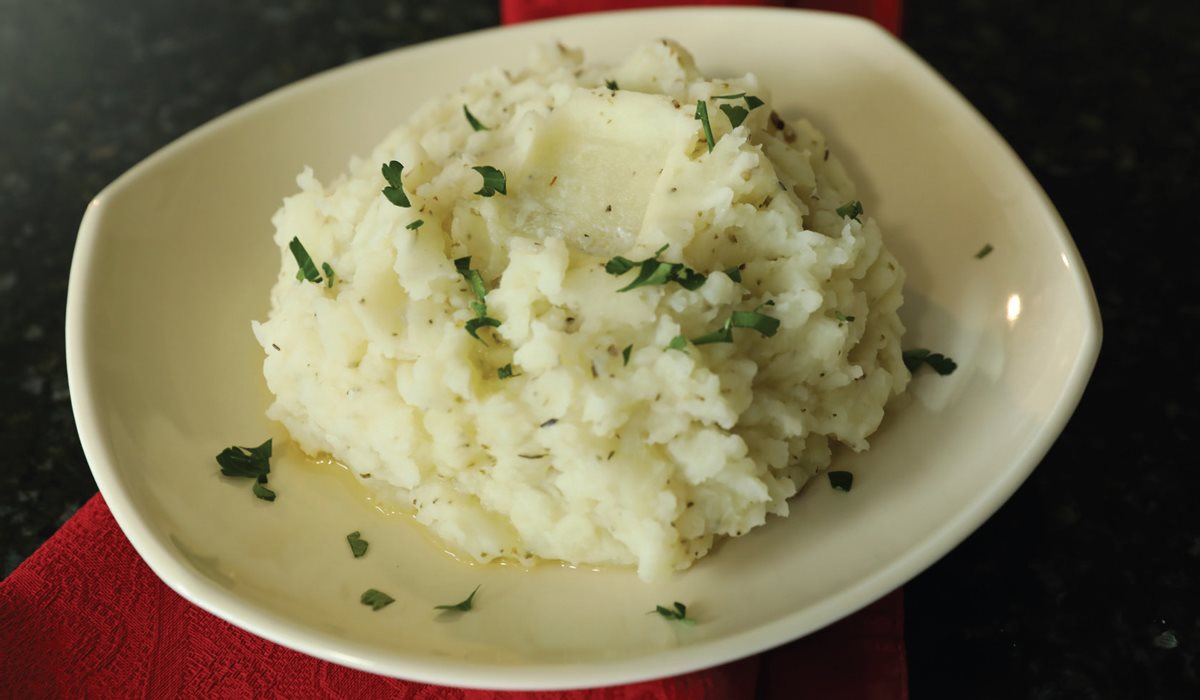 DELICIOUS MASHED POTATOES Prep Time 30 minutes Serves 810 INGREDIENTS 67 - photo 6