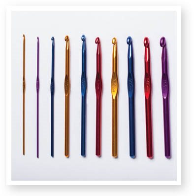 Crochet hooks come in many sizes Medium- and large-sized American - photo 10