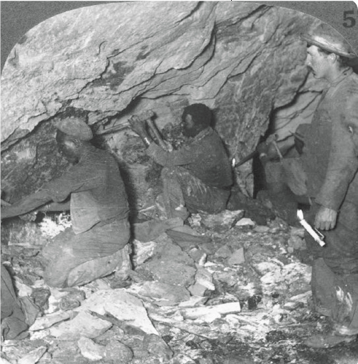 Miners in the Robinson mine near Johannesburg in 1900 hacked through rock by - photo 4