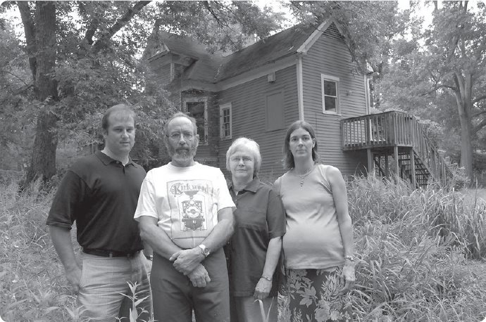 The Kirkwood Neighbors Organization and my old house D espite protests from - photo 4