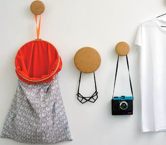 BRIGHT BEDROOM HOOPS OF FUN This ingenious laundry basket uses a large - photo 10