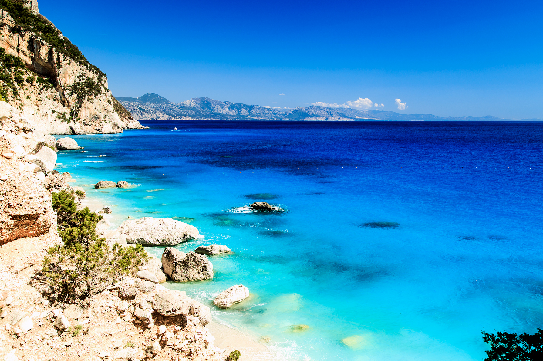 Golfo di Orosei ZAKAZ86SHUTTERSTOCK Costa Smeralda granite mountains - photo 12