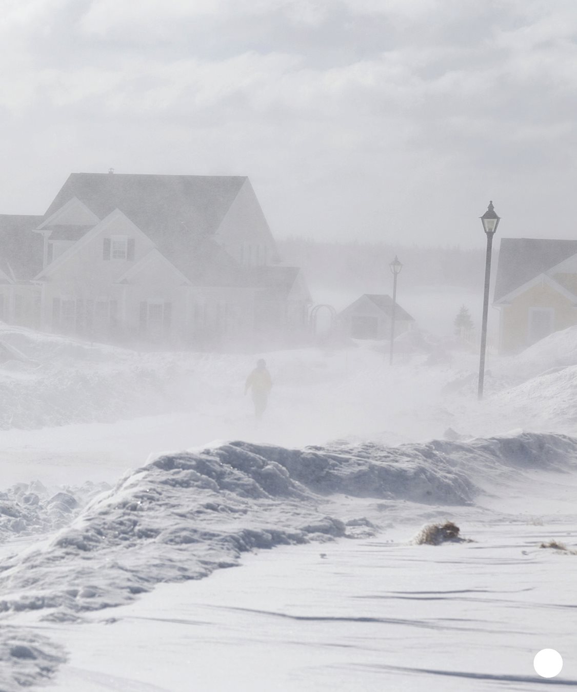 CHAPTER 2 In the United States blizzards are common on mountaintops and - photo 13