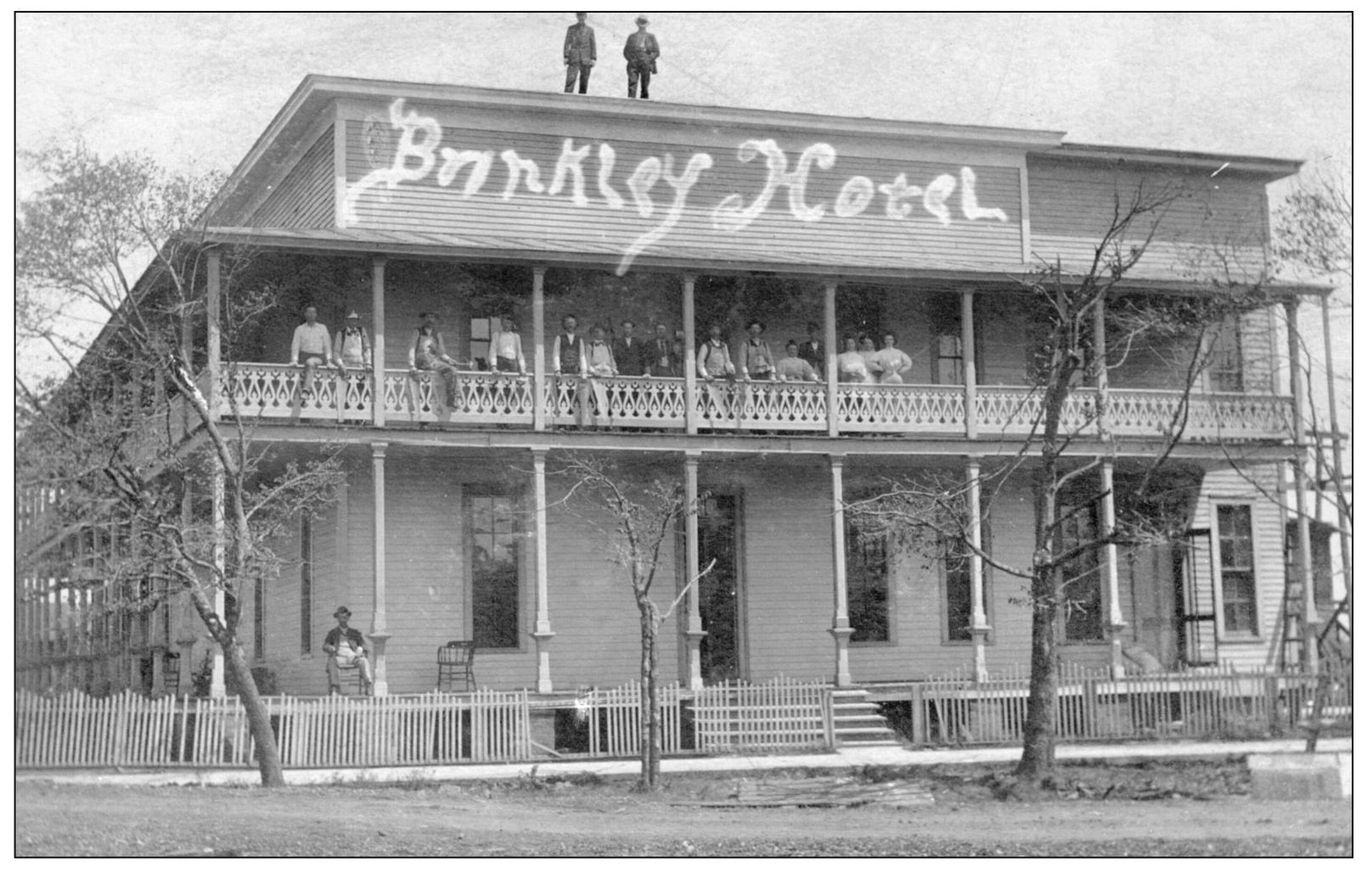 In 1890 a town site was offered by the Brinkley Helena and Indian Bay - photo 11