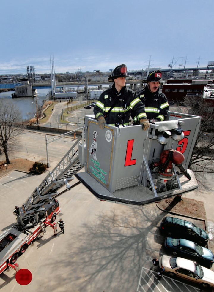 At the top of the ladder is a big bucket Firefighters can stand inside it - photo 23