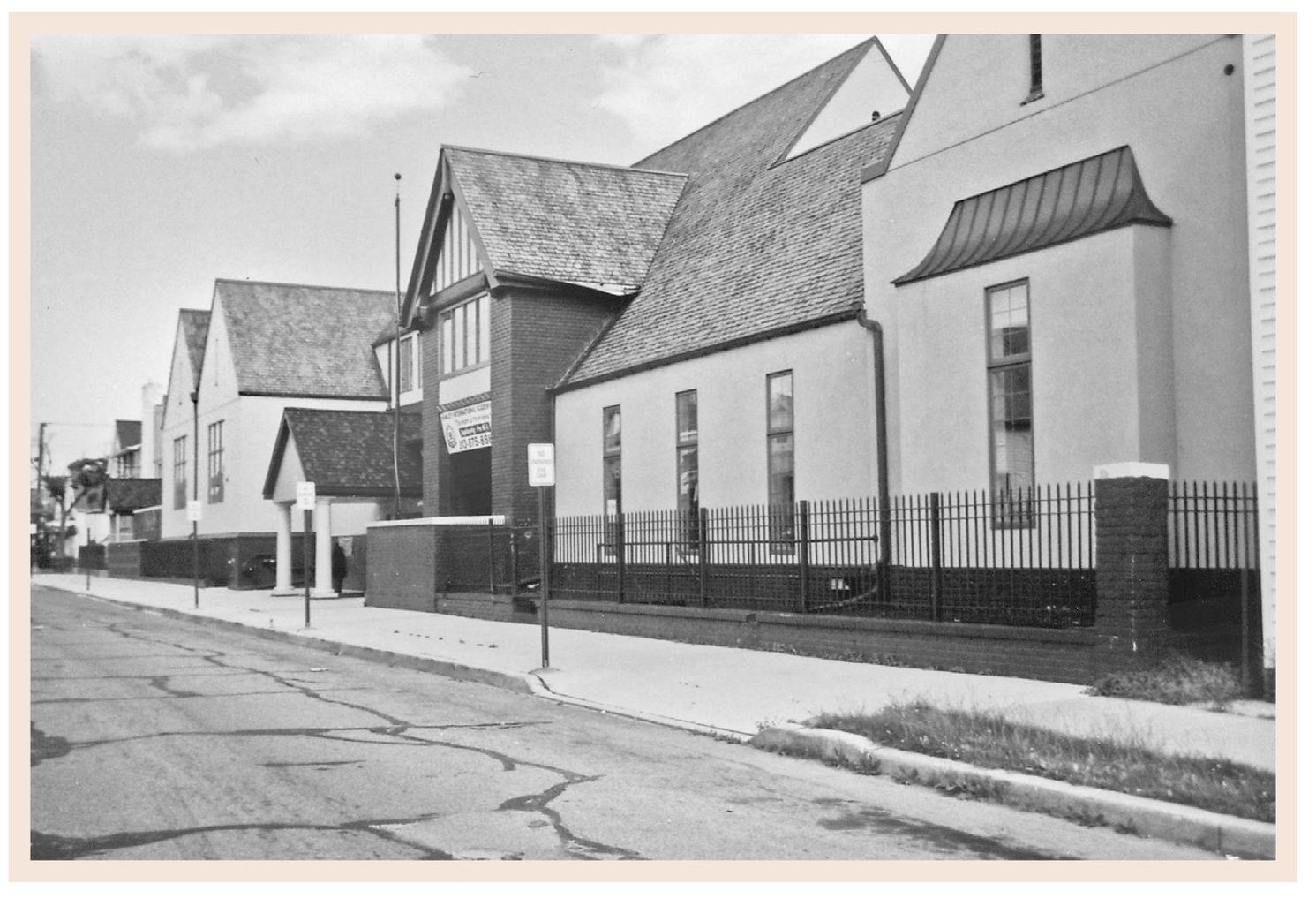 Hamtramck Municipal Hospital was built in 1927 In 1931 the city leased it to - photo 17