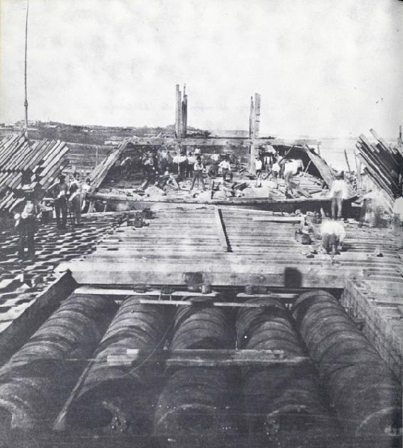 Eads ironclads under construction at the Carondelet shipyards near St Louis - photo 1