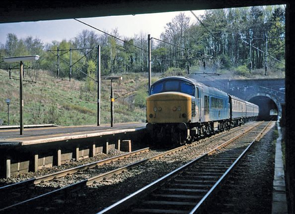 One of Gatesheads big Sulzers an Eastern Peak sadly failed opens my account - photo 3