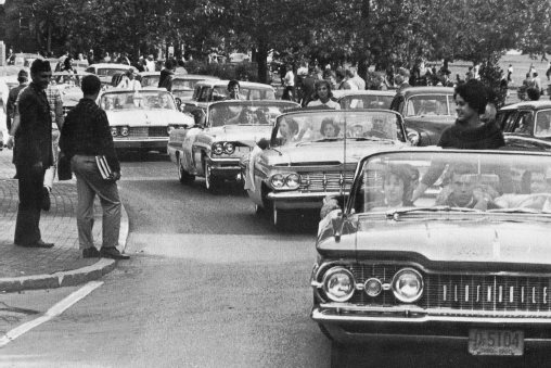 Homecoming caravan 1960 When gas costs only thirty cents per gallon style - photo 4