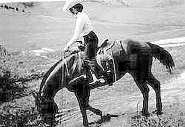 Fay on Jule Bar at their Big Bend Ranch Haynes Ranch Prize Angus Bill - photo 11