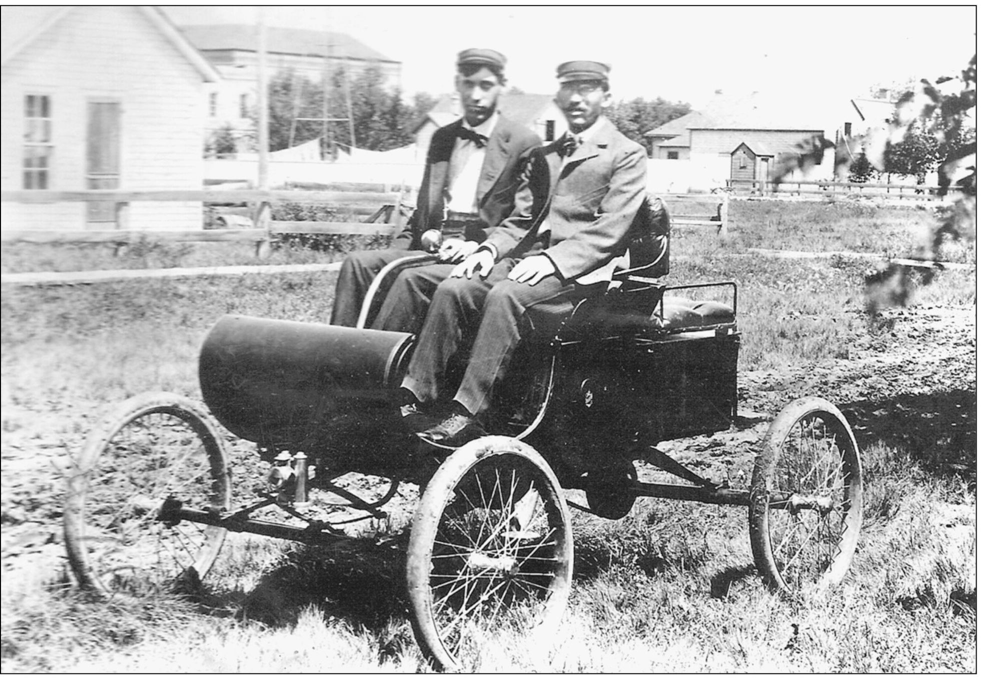 Sterlings first automobile was a one-cylinder Oldsmobile with a fuel capacity - photo 15