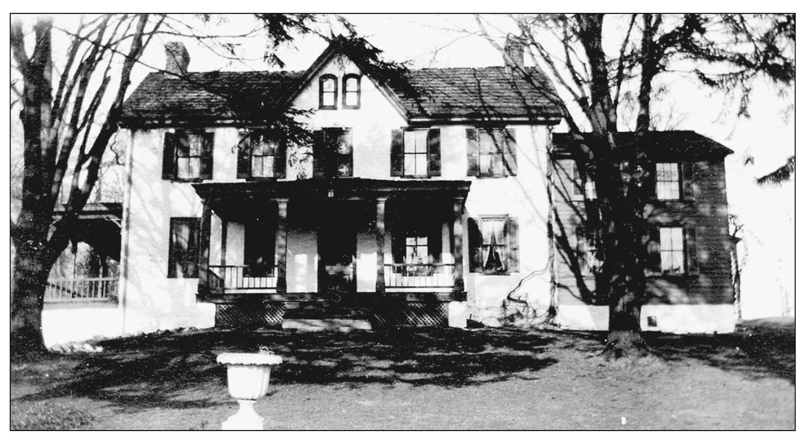 Pictured here in 1910 is the Lownes Clovercrest farmhouse at 321 Woodland - photo 12