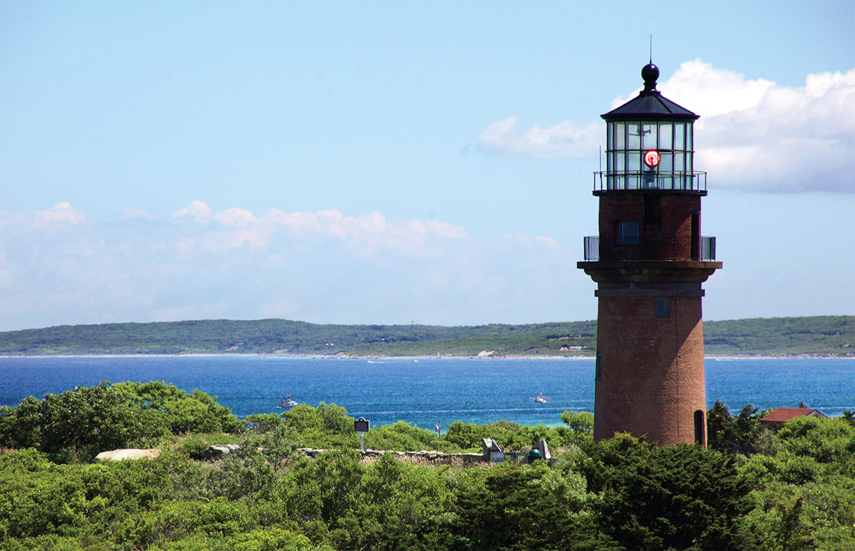 Overlooking the Elizabeth Islands and Vineyard Sound is Gay Head Light The - photo 9