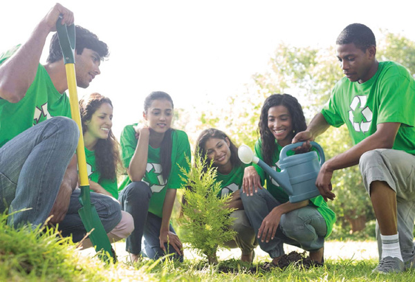 Students involved in service learning are not afraid to get their hands dirty - photo 4