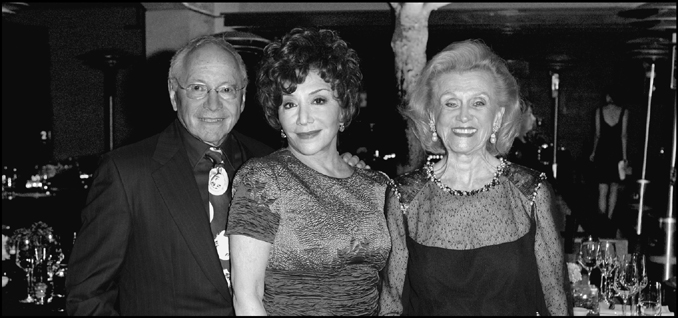 Stewart and Lynda Resnick with Barbara Davis right CAST OF CHARACTERS This - photo 15