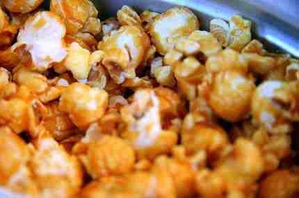 I love caramel popcorn so when I found this recipe I naturally had to try it - photo 2