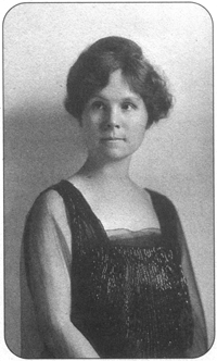 Irma in her thirties probably between 1912 and 1915 Marion at age - photo 1