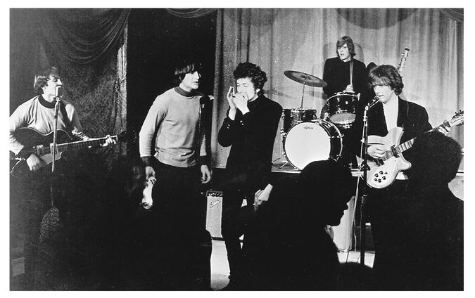 Early Byrds and special guest from left to right me on guitar Gene Clark - photo 8