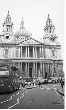 ST PAULS TOUR No sooner was Sir Christopher Wren selected to refurbish Old - photo 5