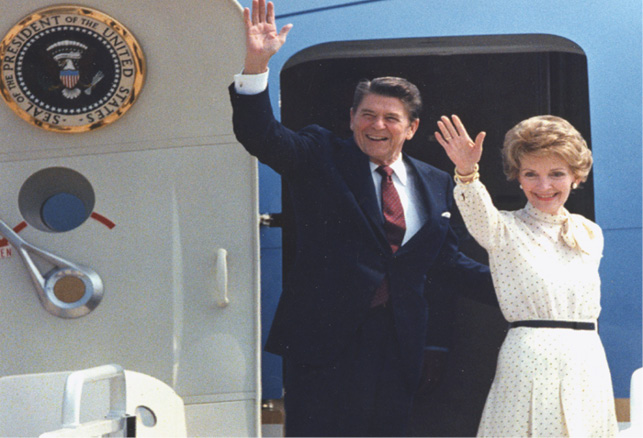 Ronald and Nancy Reagan leaving the UK after their Royal visit Prologue My - photo 2