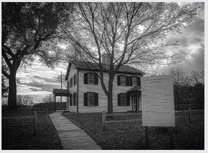 The Indian Agency House built for John Kinzie and now owned and operated by - photo 4