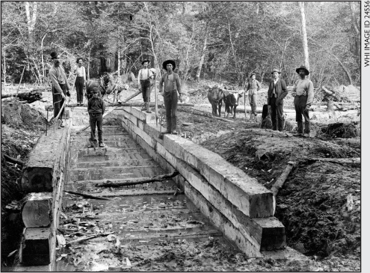 Building new railroads was difficult and sometimes dangerous work Milwaukee - photo 10