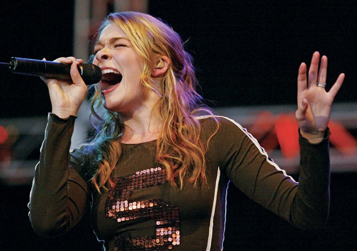 LeAnn Rimes performs at the 16th Annual Bridge School Benefit Concert in 2002 - photo 12