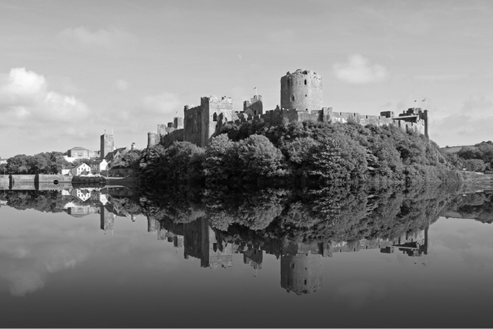 Henry was born in Wales at Pembroke Castle beside the River Cleddau In 1483 - photo 3