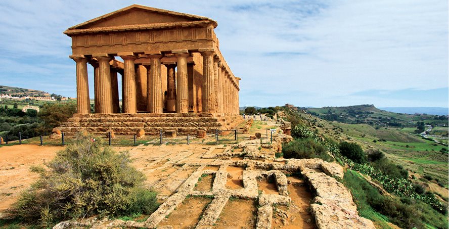 Ancient ruins at Agrigento The islands geographic palette goes from the sere - photo 9