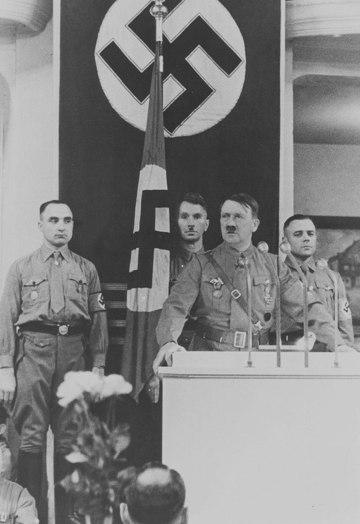 Hitler at the Brgerbrakeller Munich in 1938 In the background is the - photo 1