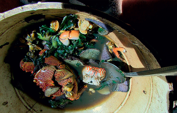 The staple Crabs taro corms taro leaf and thirty snails Dinner was one of - photo 20