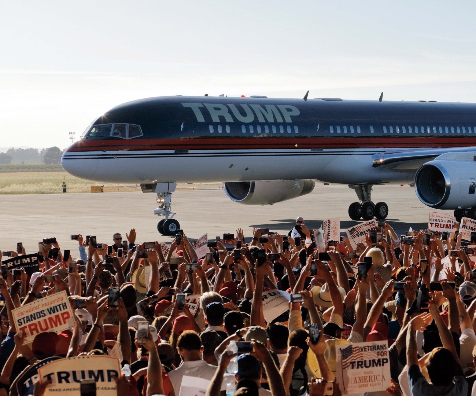 Winning the Election Americans in New York The large crowd chanted USA - photo 25