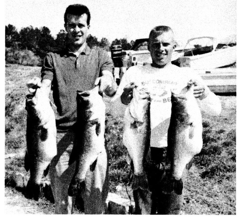 Tom McNey left and I with 41 pounds of largemouths taken from Santee-Cooper - photo 4