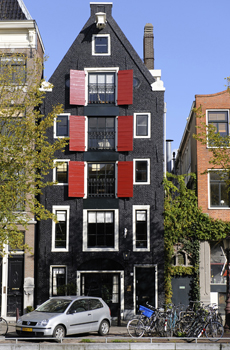 Canal house on Prinsengracht Nevertheless Amsterdam remains a casual and - photo 5