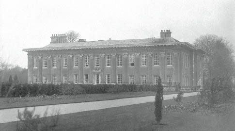 Lees Court c 1905 Authors collection With his two sons approaching - photo 5