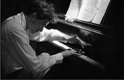 Glenn Gould 1956 Photograph by Jock Carroll Partita for Glenn Gould An - photo 1