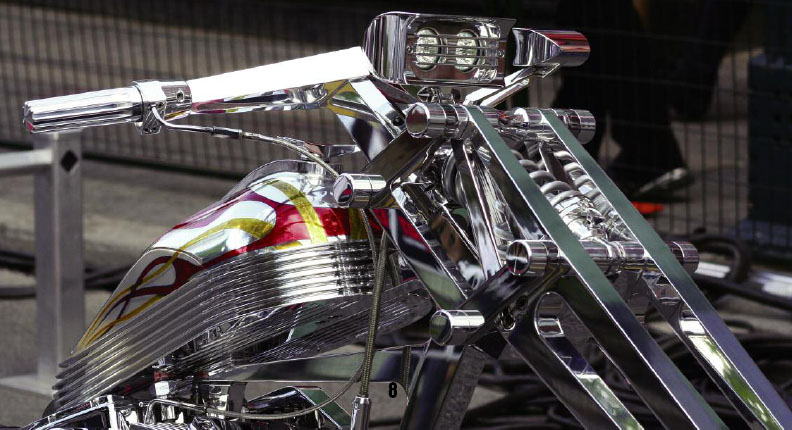 Lots of chrome and square forks set this bike apart Bold colors and - photo 8